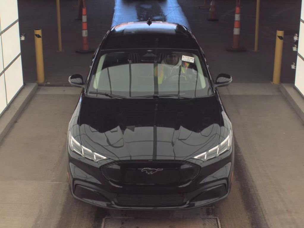 Used 2024 Ford Mustang Mach-E Select image 3