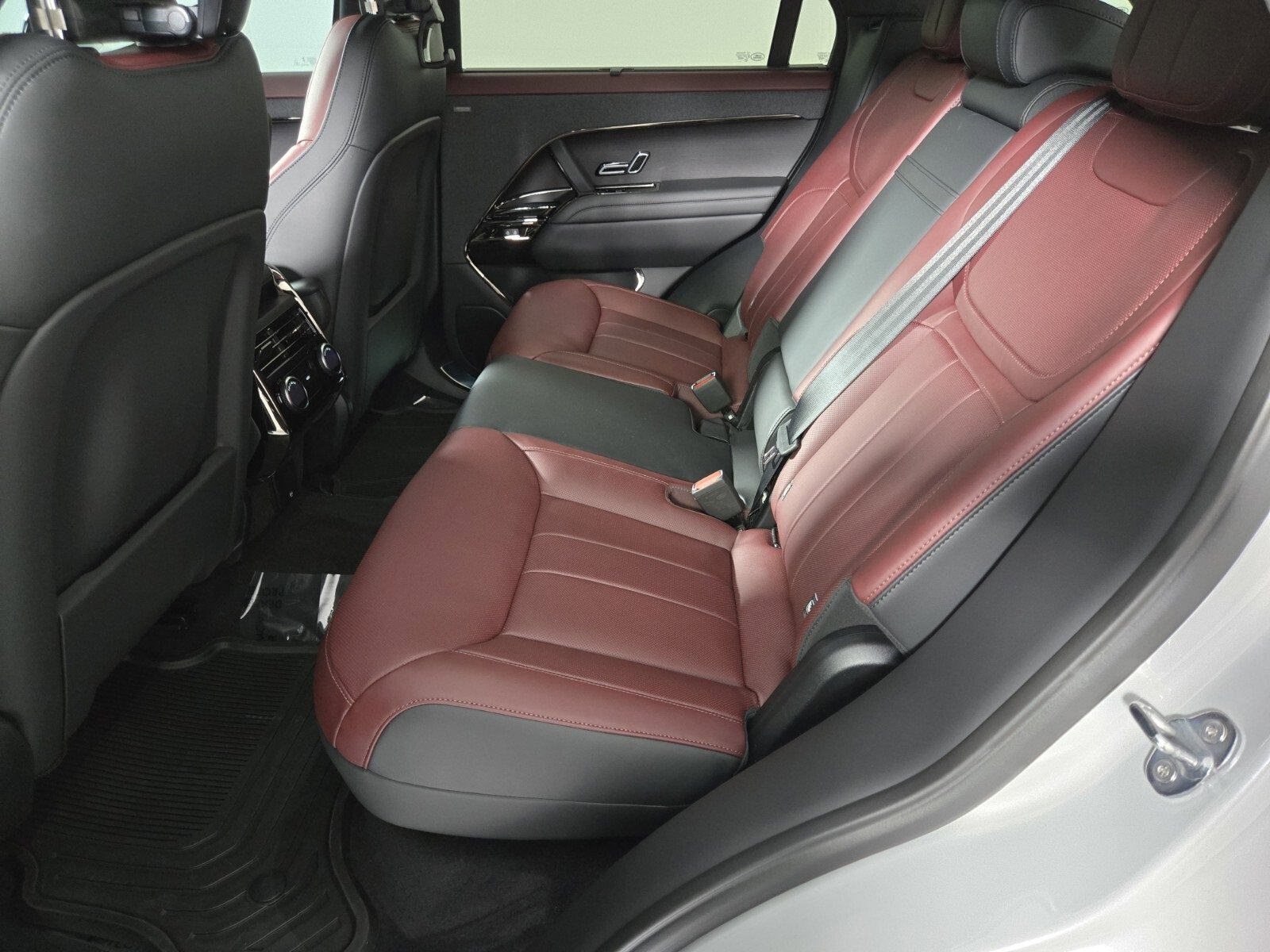 New 2025 Land Rover Range Rover Sport Autobiography image 5