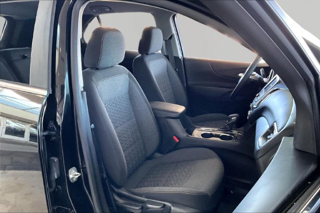 Used 2024 Chevrolet Equinox LT w/ LPO, Floor Liner Package AWD/4WD image 19