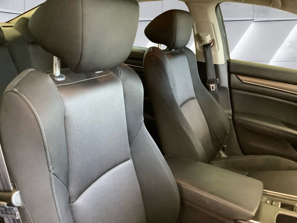 Used 2018 Honda Accord LX image 14