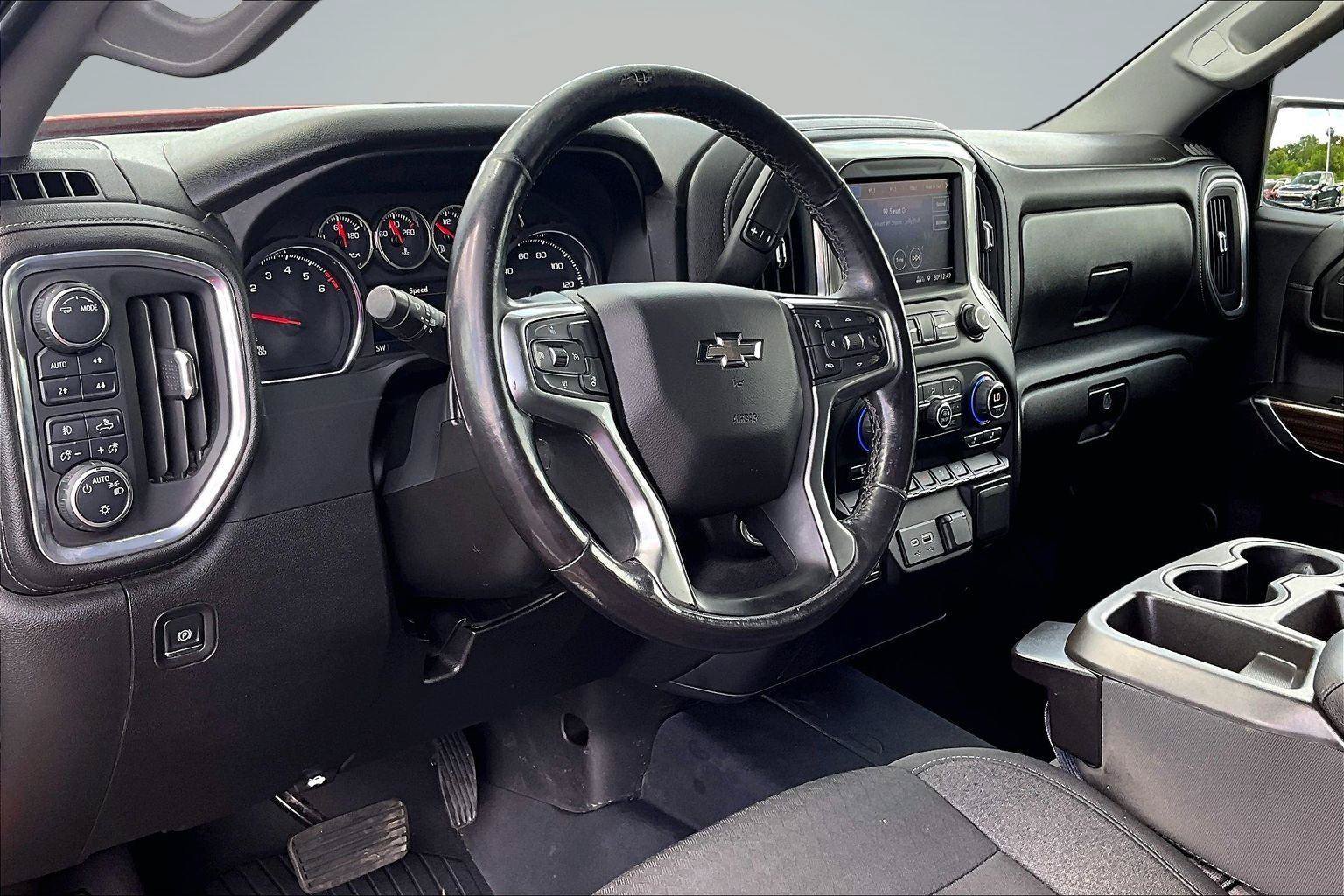 Used 2021 Chevrolet Silverado 1500 RST AWD/4WD image 15