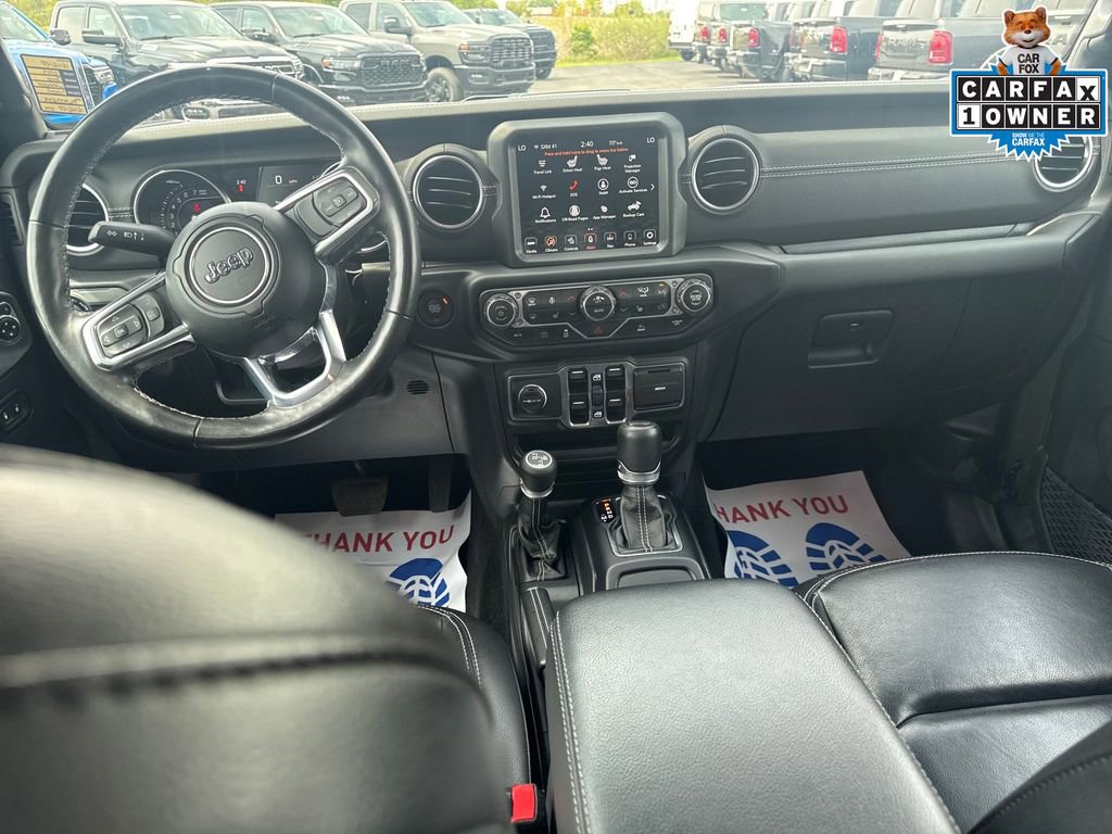 Used 2023 Jeep Wrangler Unlimited Sahara w/ Cold Weather Group AWD/4WD image 31