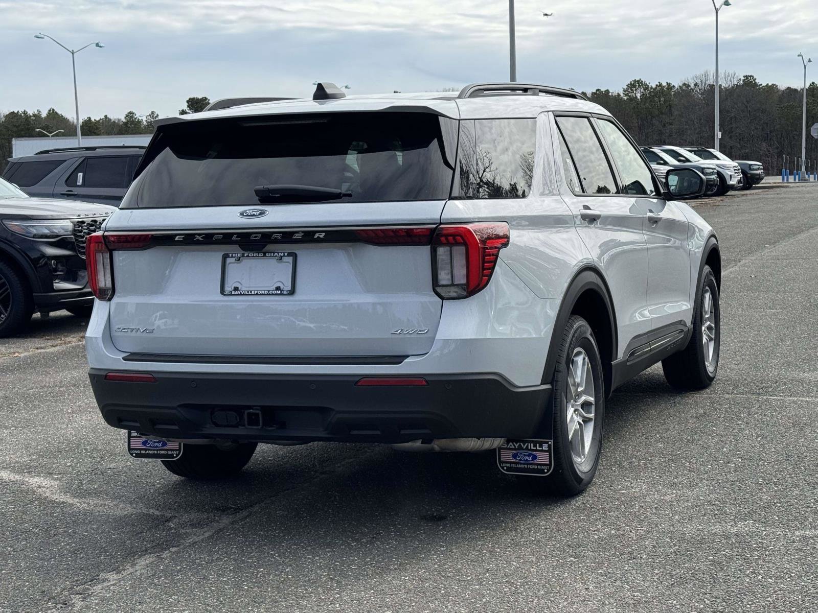 New 2026 Ford Explorer Active image 4