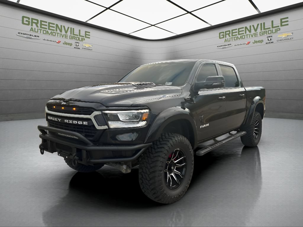 Used 2024 RAM 1500 Laramie AWD/4WD image 1