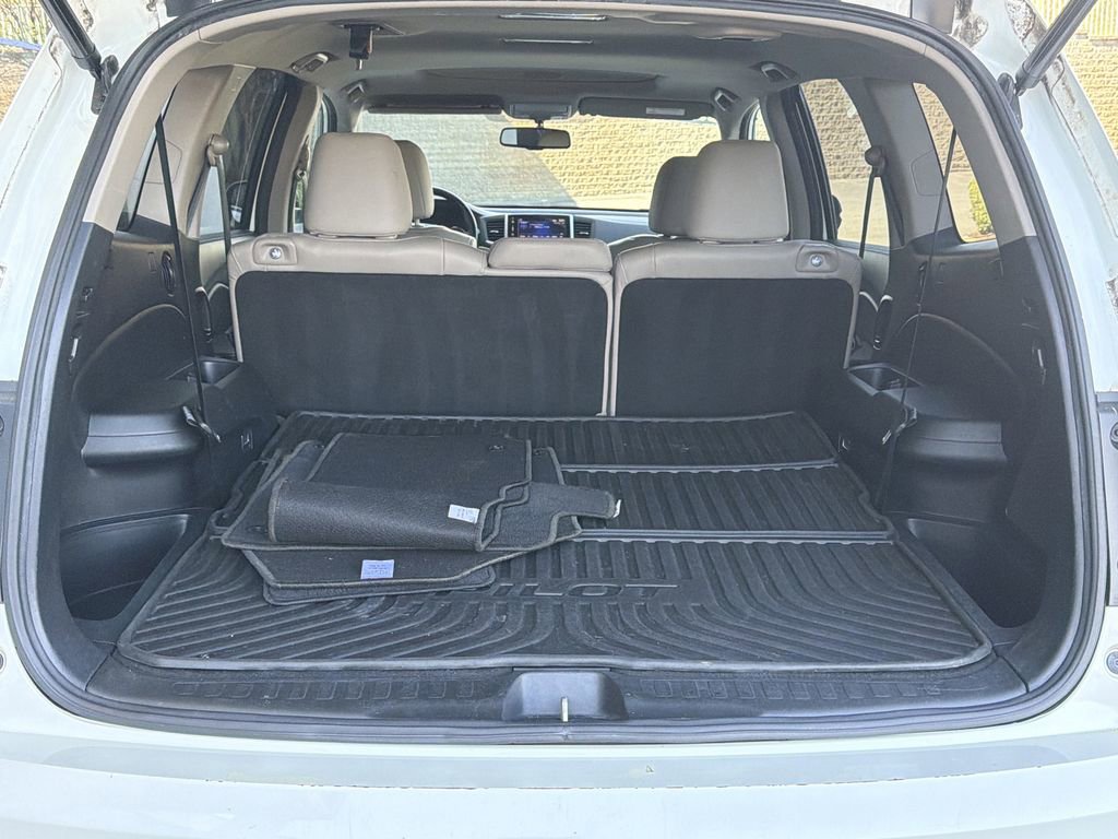 Used 2018 Honda Pilot EX-L image 18