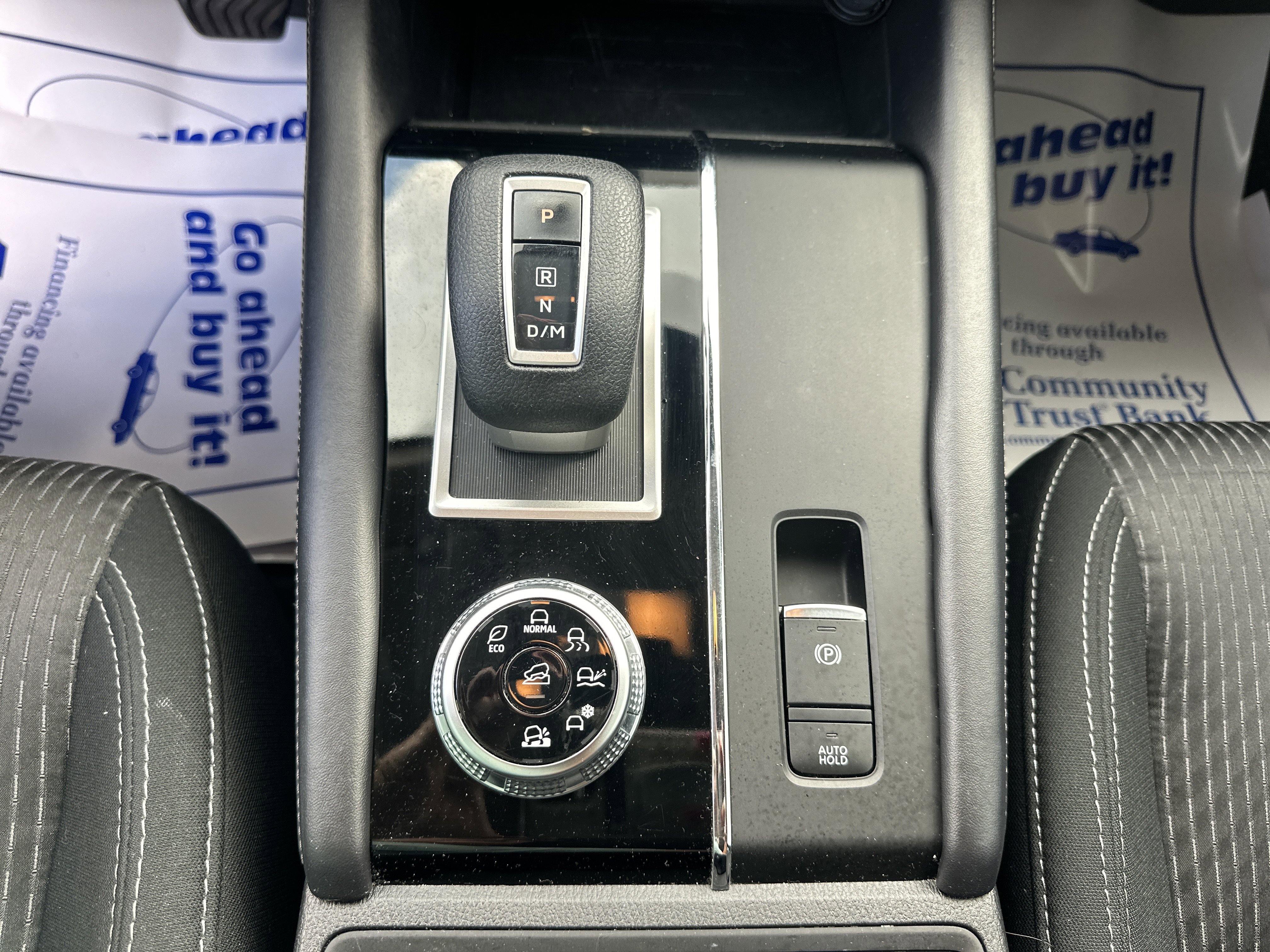 Used 2023 Mitsubishi Outlander ES AWD/4WD image 18