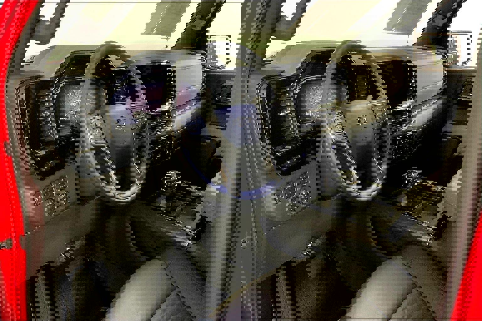 Used 2025 Chevrolet Silverado 1500 ZR2 w/ Technology Package image 14