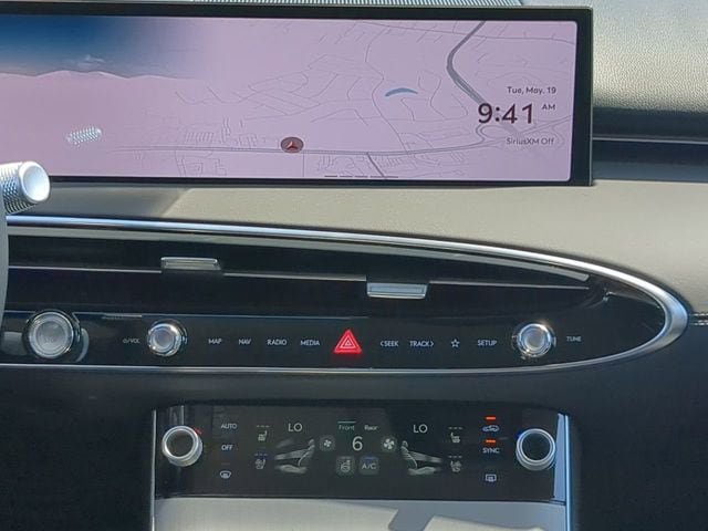 New 2026 Genesis GV70 2.5T Advanced AWD/4WD image 16
