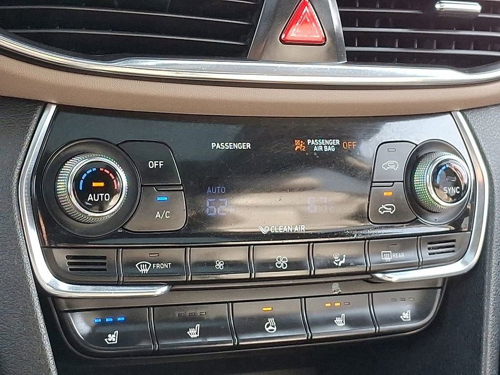 Used 2019 Hyundai Santa Fe AWD image 16