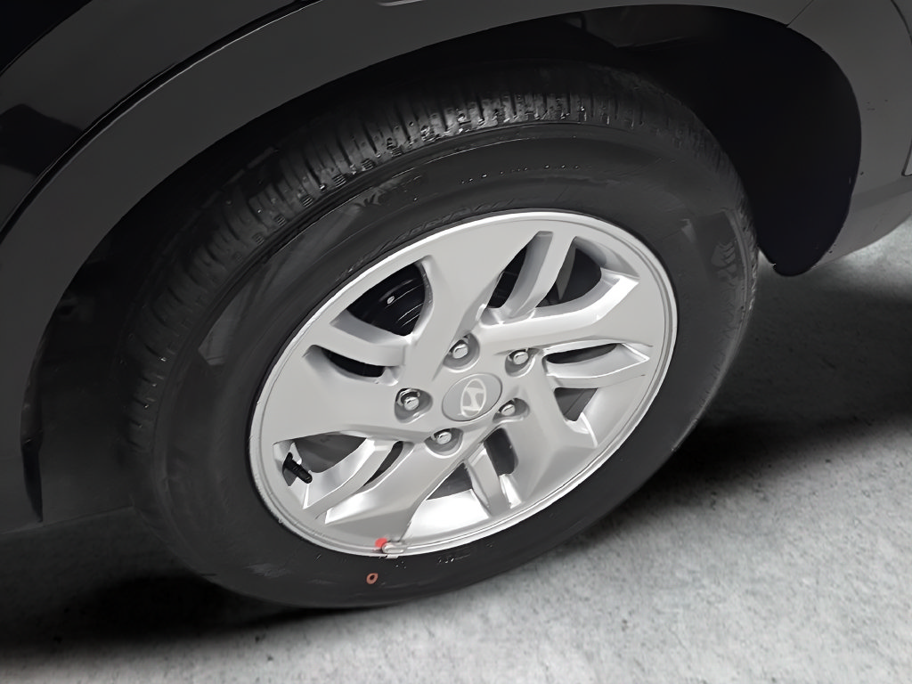 New 2026 Hyundai Venue SE FWD image 37