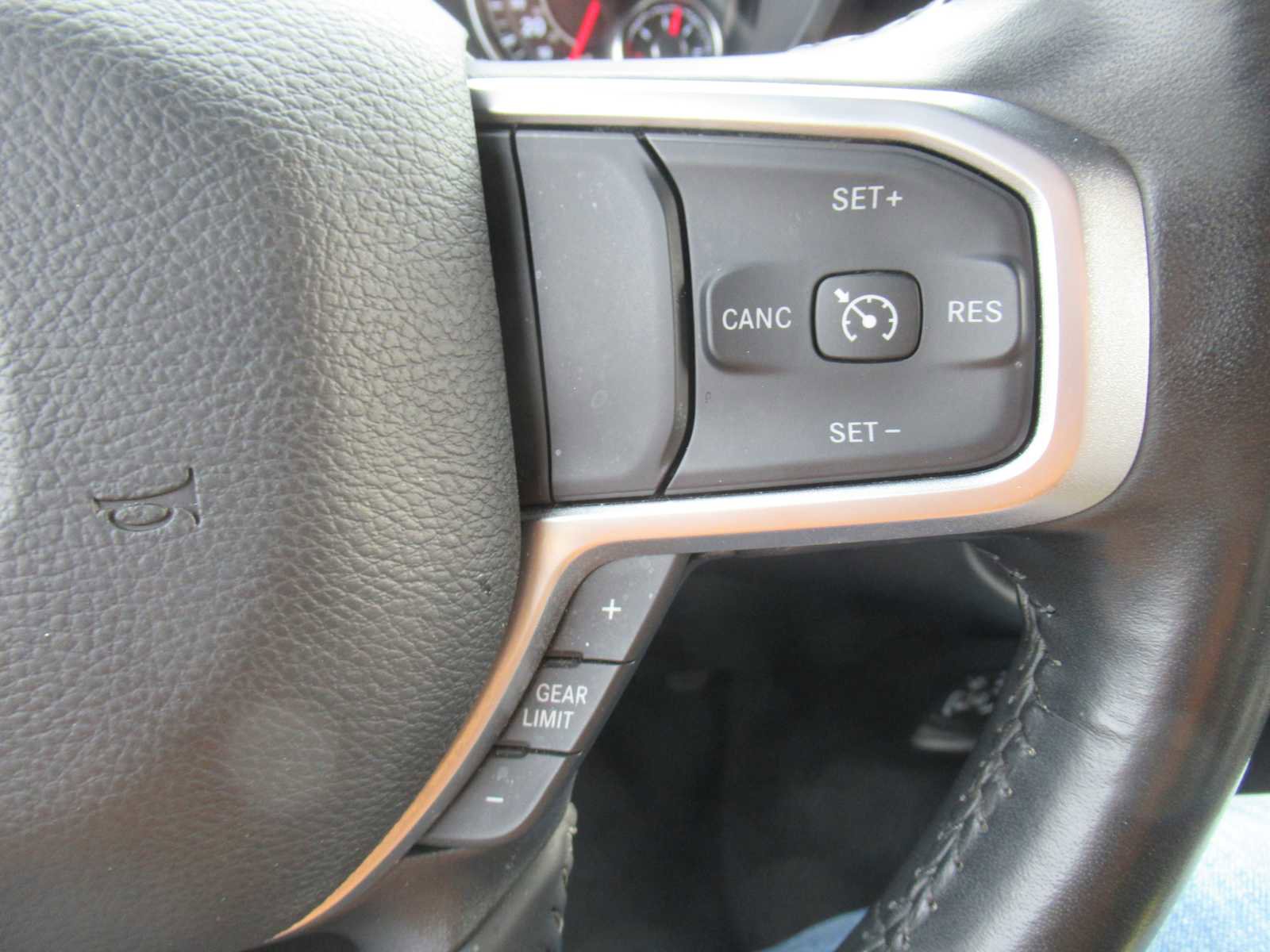 Used 2024 RAM 2500 Big Horn image 28