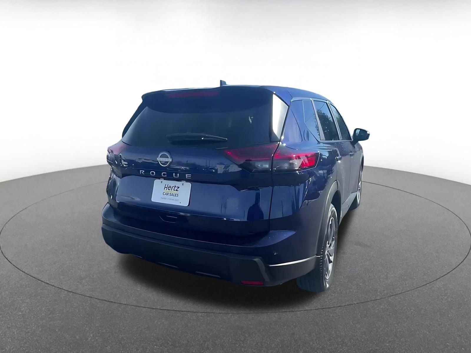 Used 2025 Nissan Rogue SV image 14