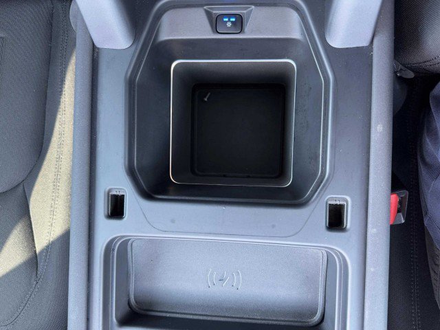 Used 2021 Land Rover Defender 90 image 33