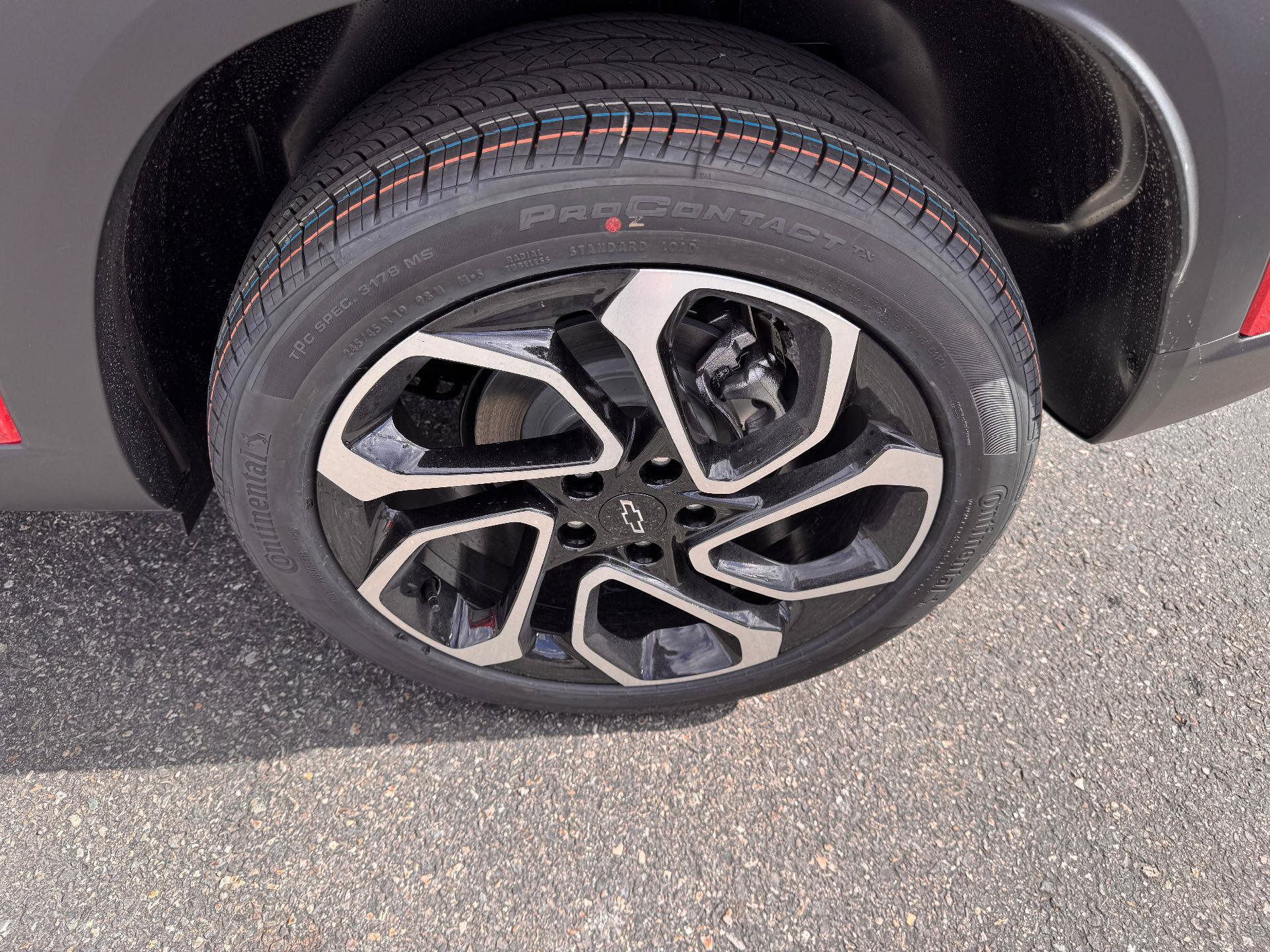 New 2026 Chevrolet Trax RS w/ Driver Confidence Package FWD image 32