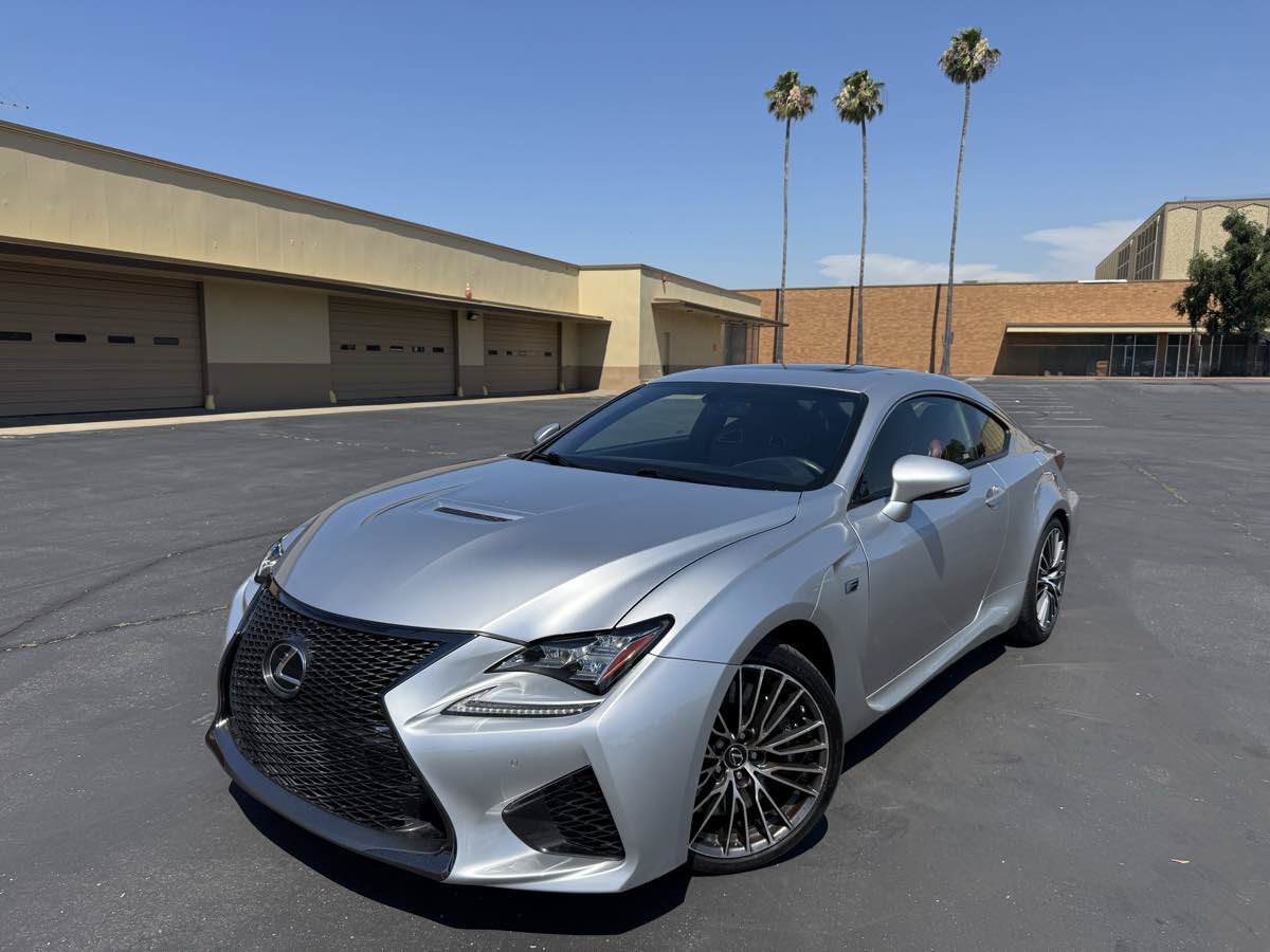 Used 2015 Lexus RC F w/ Premium Package RWD image 3