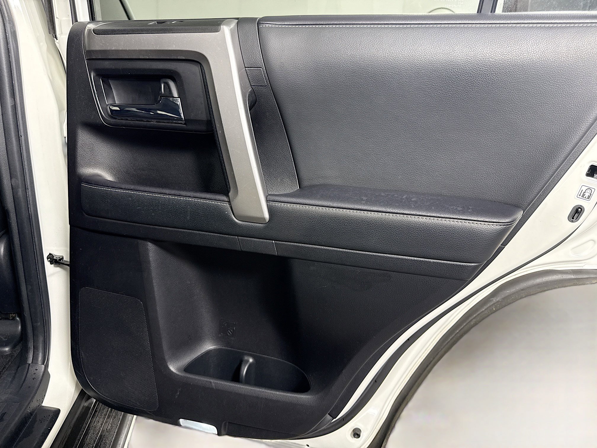 Used 2021 Toyota 4Runner SR5 Premium w/ Moonroof Package RWD image 28