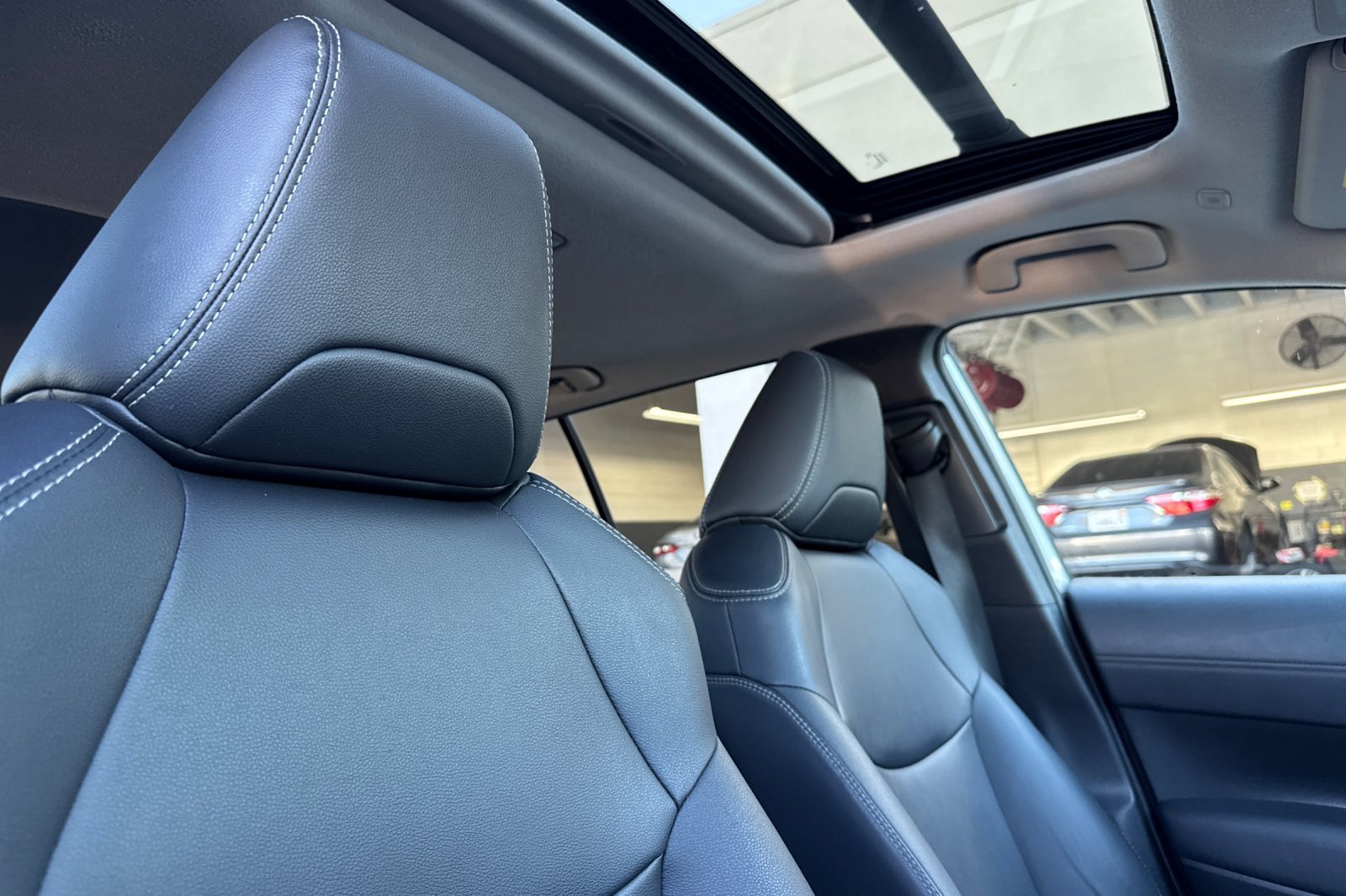 Certified 2023 Toyota Corolla Cross XLE image 23