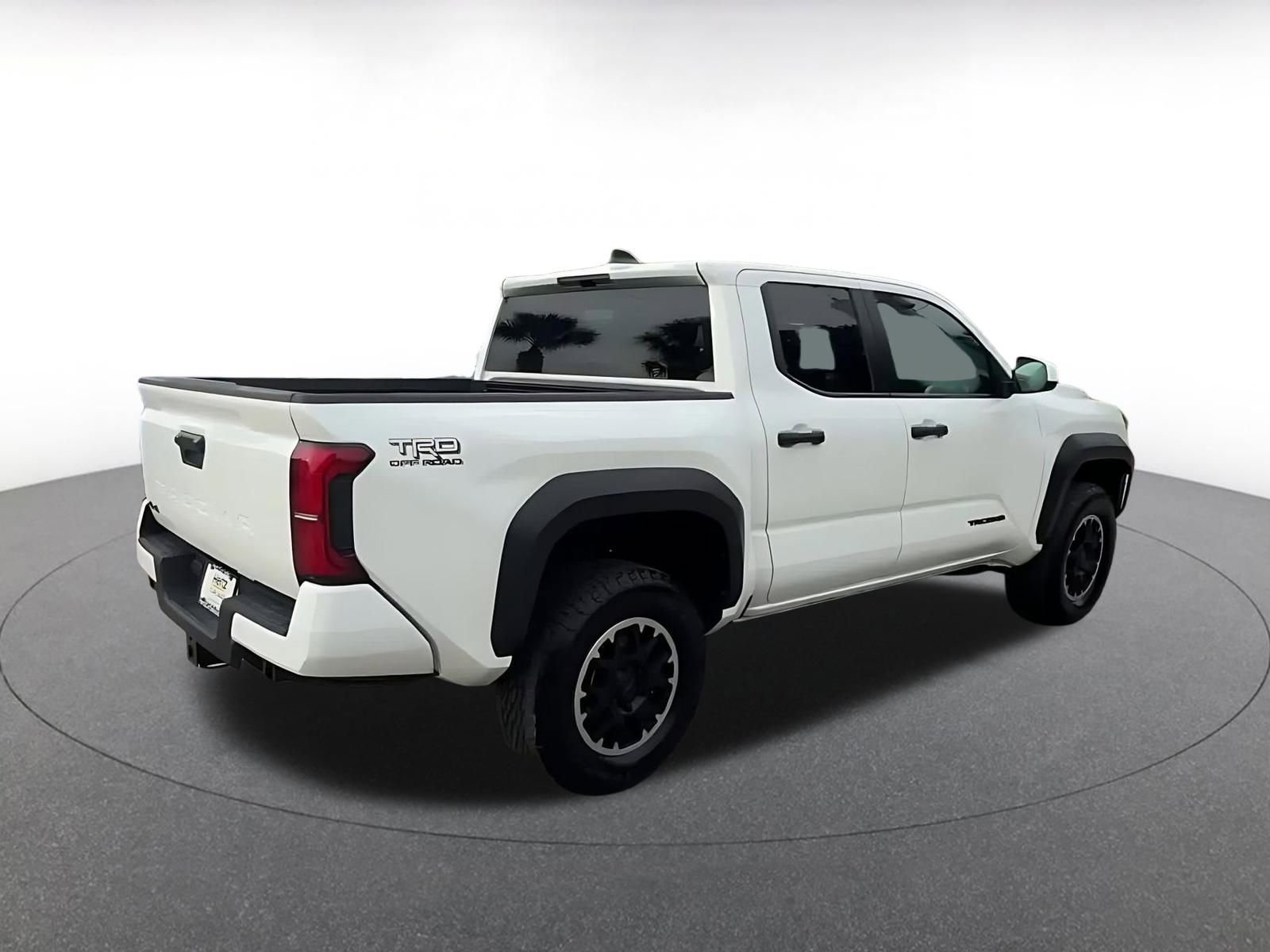 Used 2024 Toyota Tacoma TRD Off-Road AWD/4WD image 14