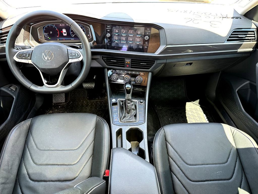 Certified 2023 Volkswagen Jetta SEL image 28