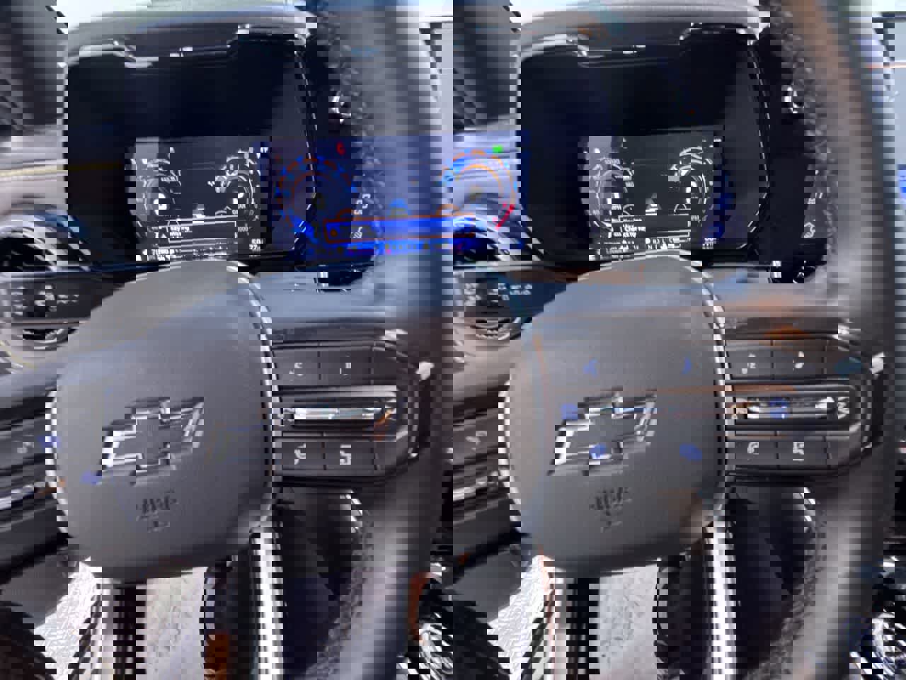 Used 2024 Chevrolet Colorado ZR2 w/ ZR2 Convenience Package III image 21