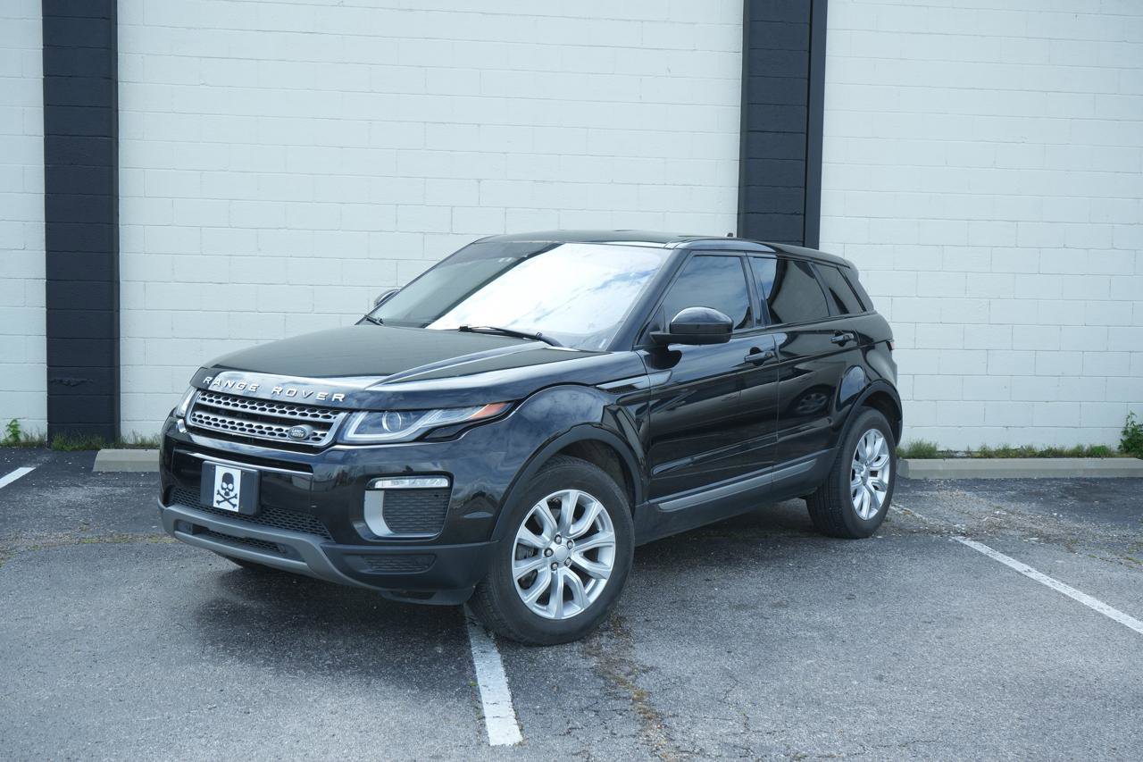 Used 2016 Land Rover Range Rover Evoque SE image 2