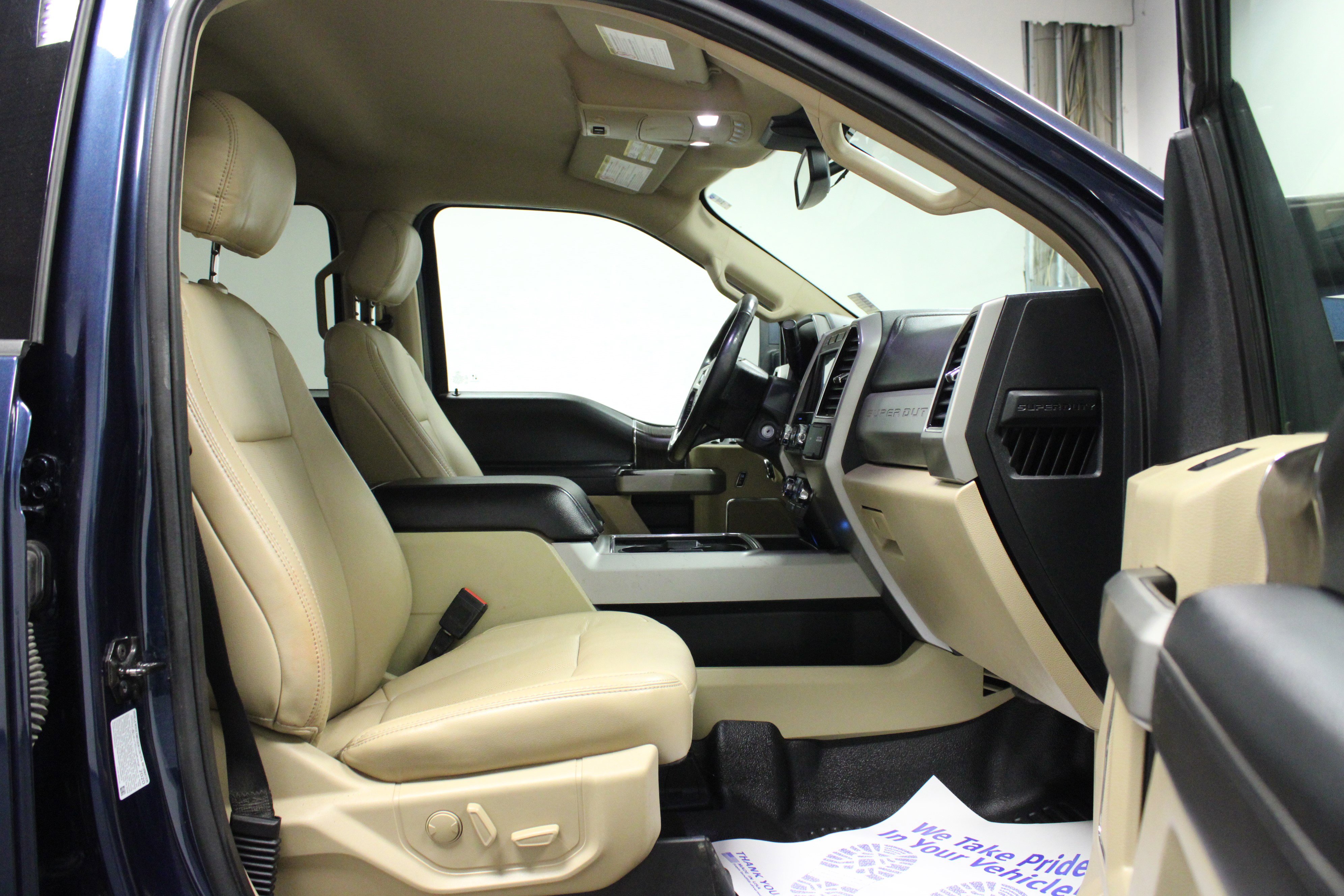 Used 2020 Ford F350 Lariat w/ Snow Plow Prep Package image 15