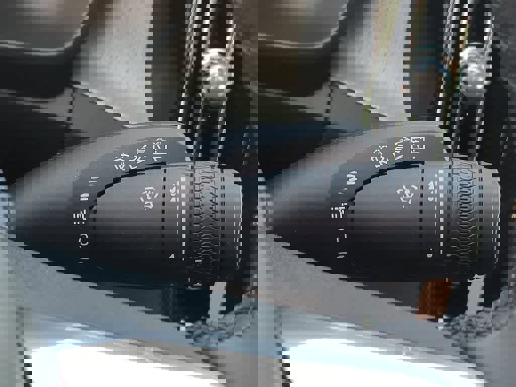 New 2026 Volvo XC40 B5 Core w/ Protection Package Premier image 24