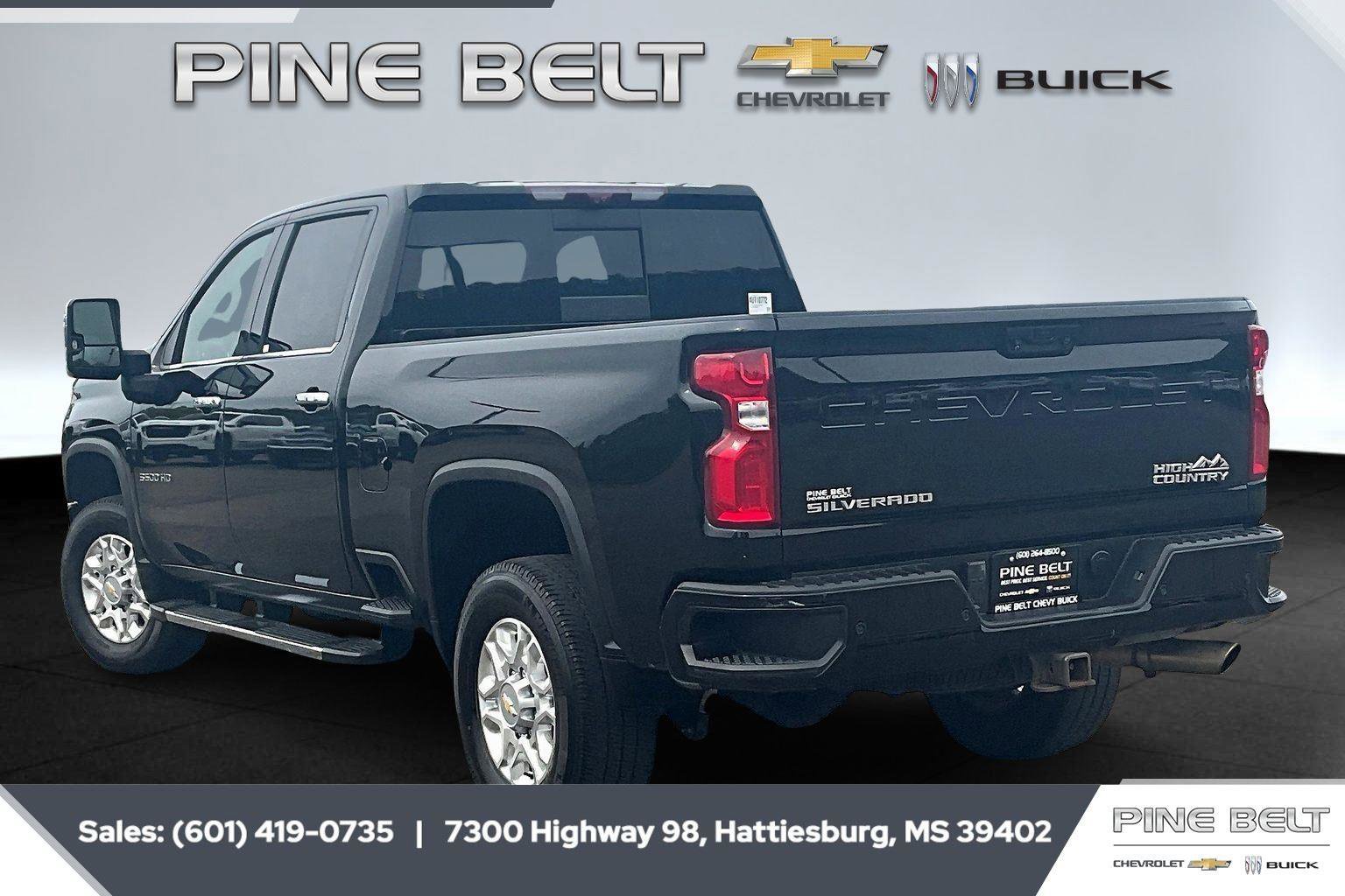 Used 2023 Chevrolet Silverado 3500 High Country AWD/4WD image 2
