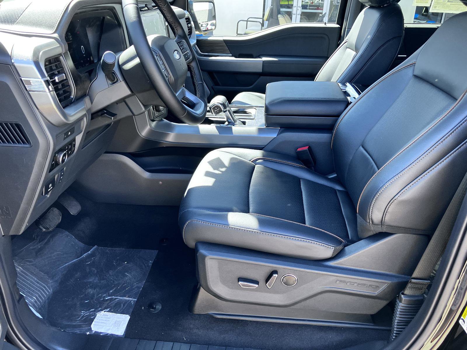 New 2025 Ford F150 Lariat w/ Equipment Group 502A High image 13