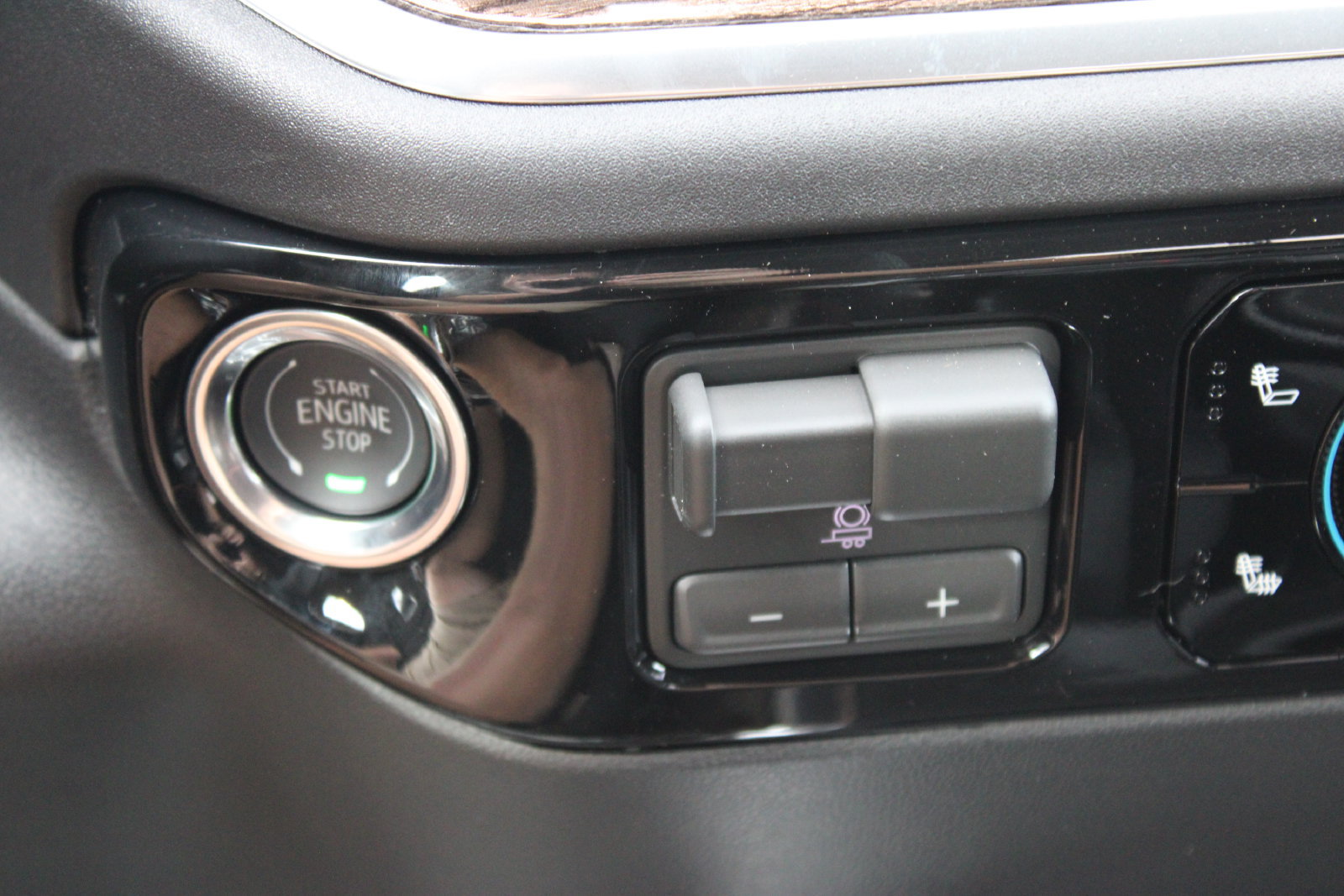 New 2026 Chevrolet Silverado 1500 RST w/ Safety Package AWD/4WD image 18