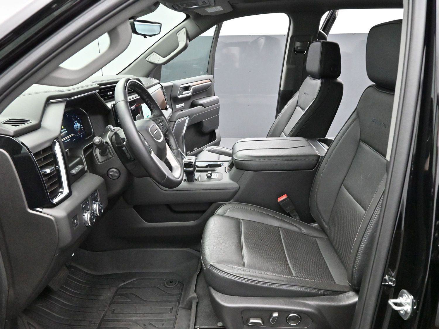 Used 2025 GMC Sierra 1500 Denali image 11