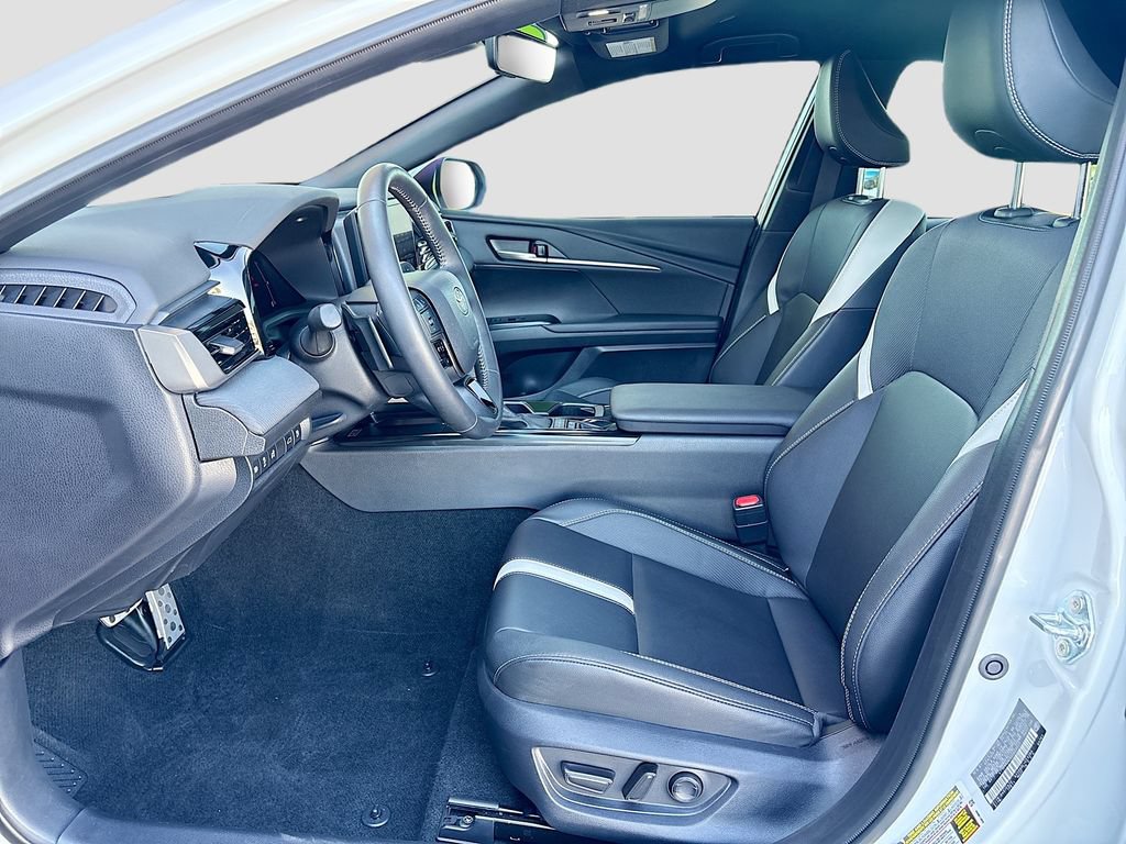 Certified 2025 Toyota Camry SE w/ Convenience Package FWD image 18
