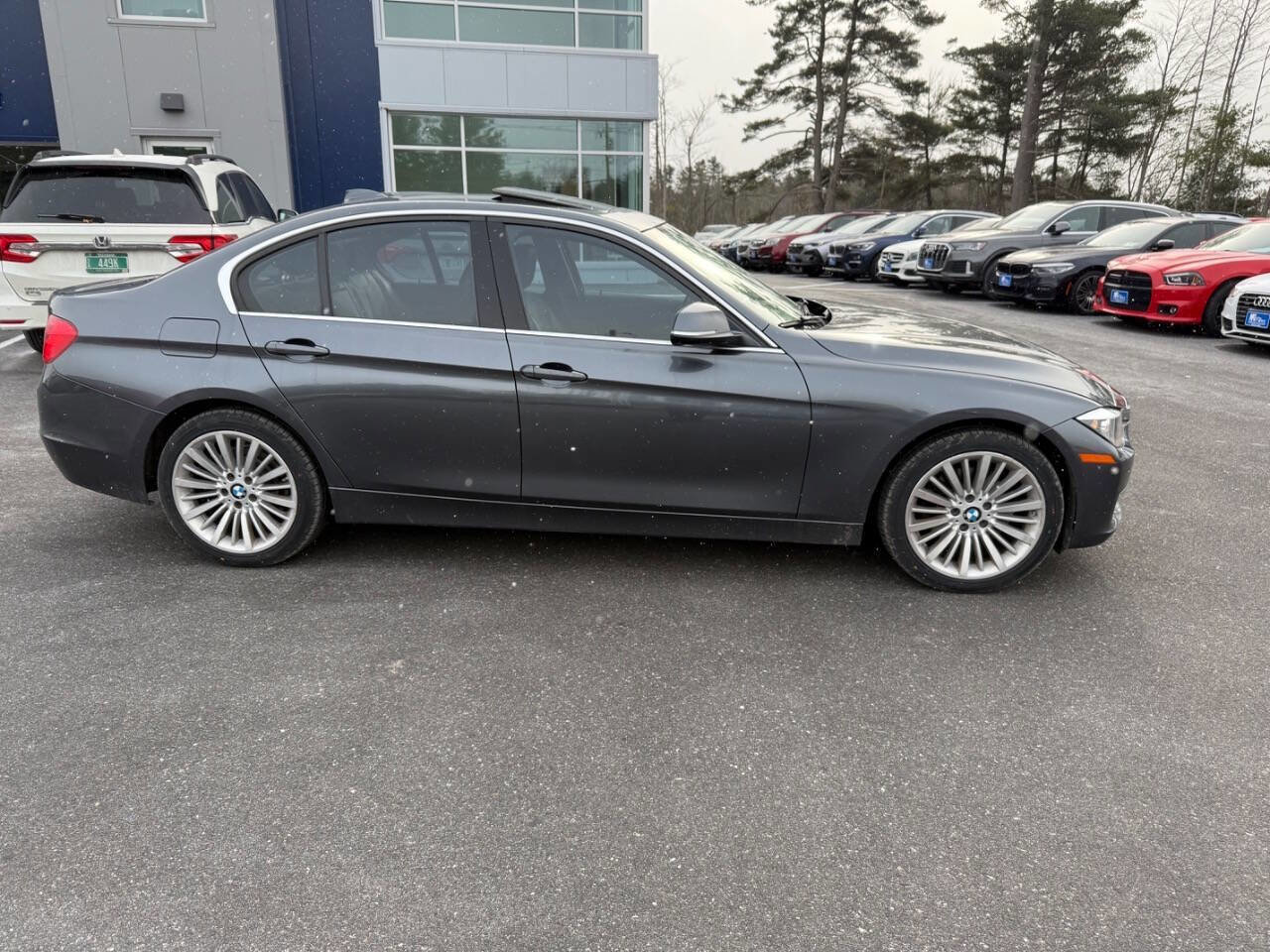 Used 2014 BMW 328i xDrive Sedan AWD/4WD image 5