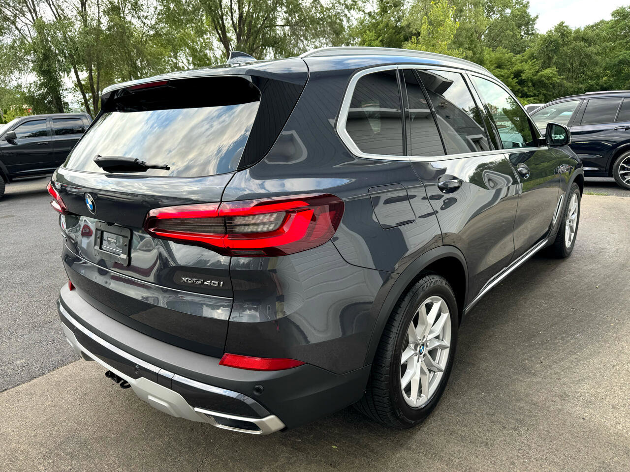 Used 2021 BMW X5 xDrive40i w/ Convenience Package image 4