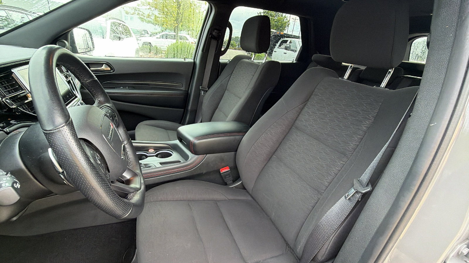 Used 2025 Dodge Durango GT AWD/4WD image 17