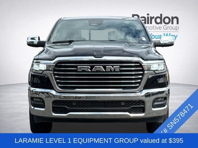 Used 2025 RAM 1500 Laramie AWD/4WD image 3