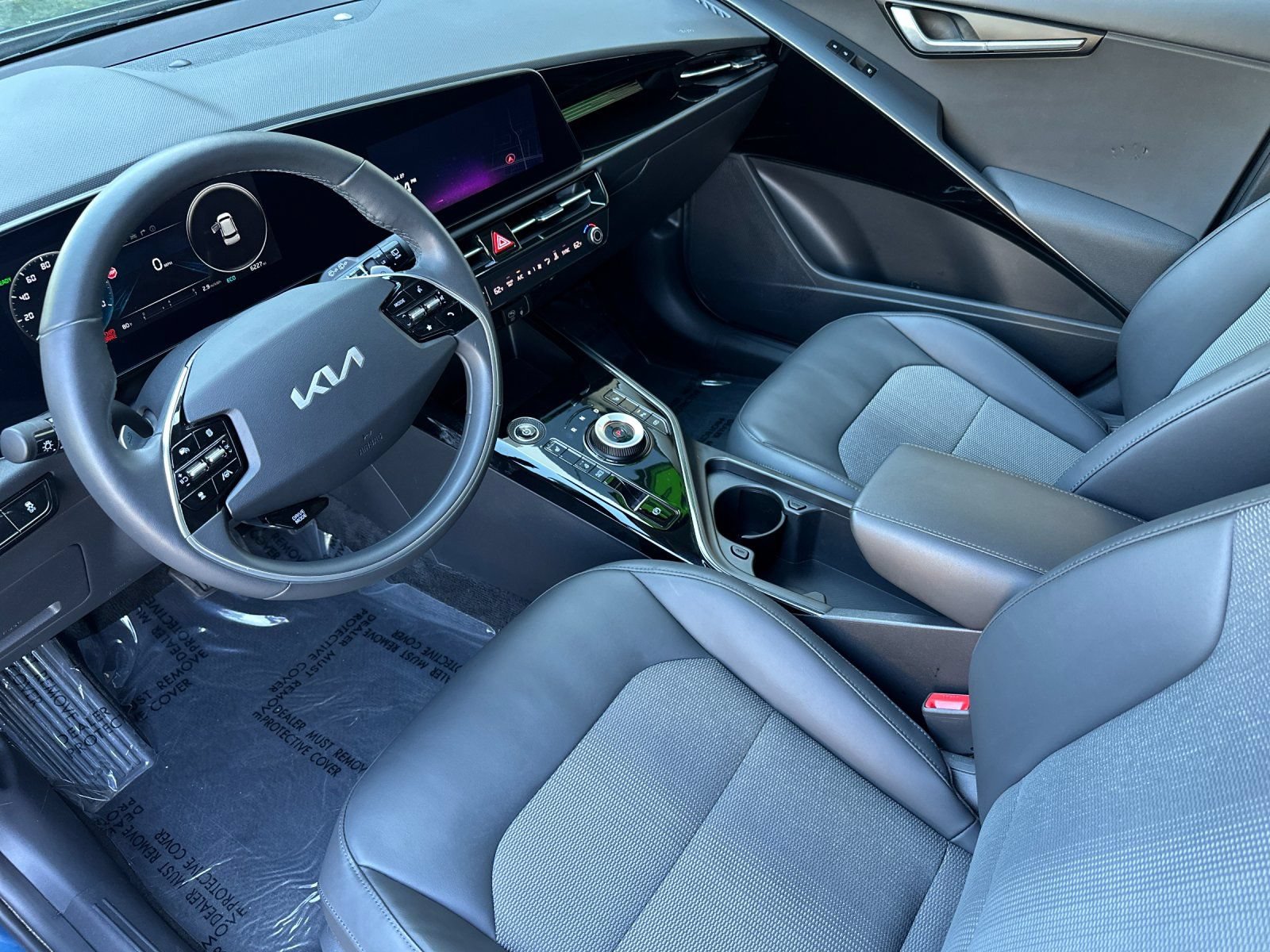 Used 2024 Kia Niro Wind w/ Wind Preserve Package FWD image 10