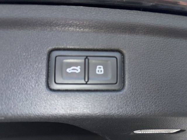 Used 2018 Audi A5 2.0T Prestige w/ Driver Assistance Package image 9