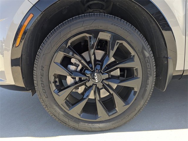 Used 2023 Kia Sorento SX image 9