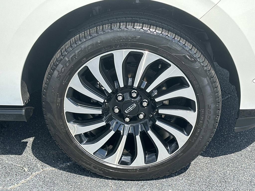 Certified 2024 Lincoln Navigator L Black Label image 12