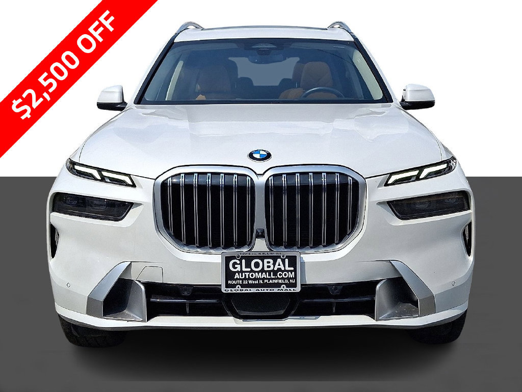 Used 2025 BMW X7 xDrive40i w/ Premium Package AWD/4WD image 2