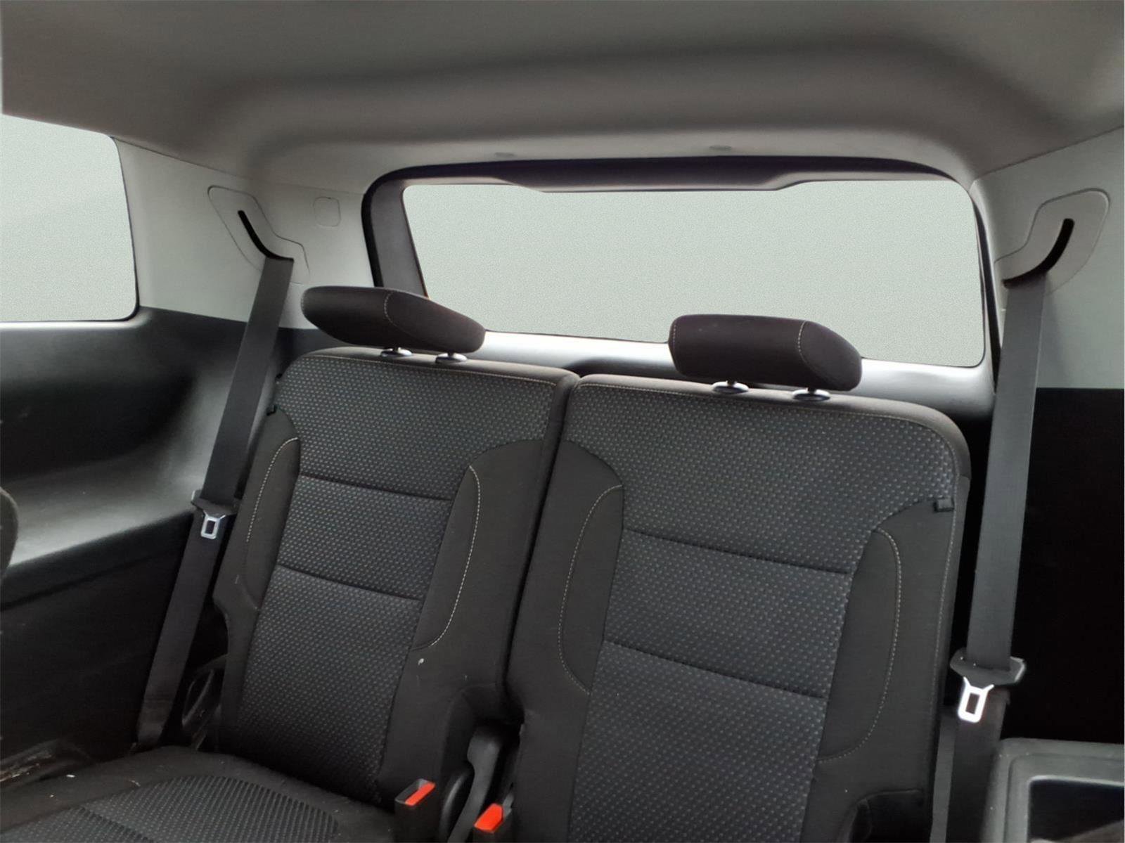 Used 2024 Chevrolet Equinox LT w/ LPO, Floor Liner Package FWD image 9