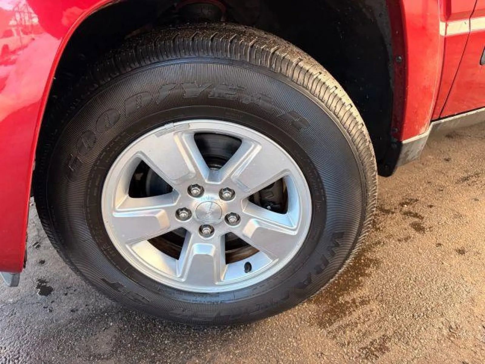 Used 2012 Jeep Liberty Sport w/ Driver Convenience Group image 44