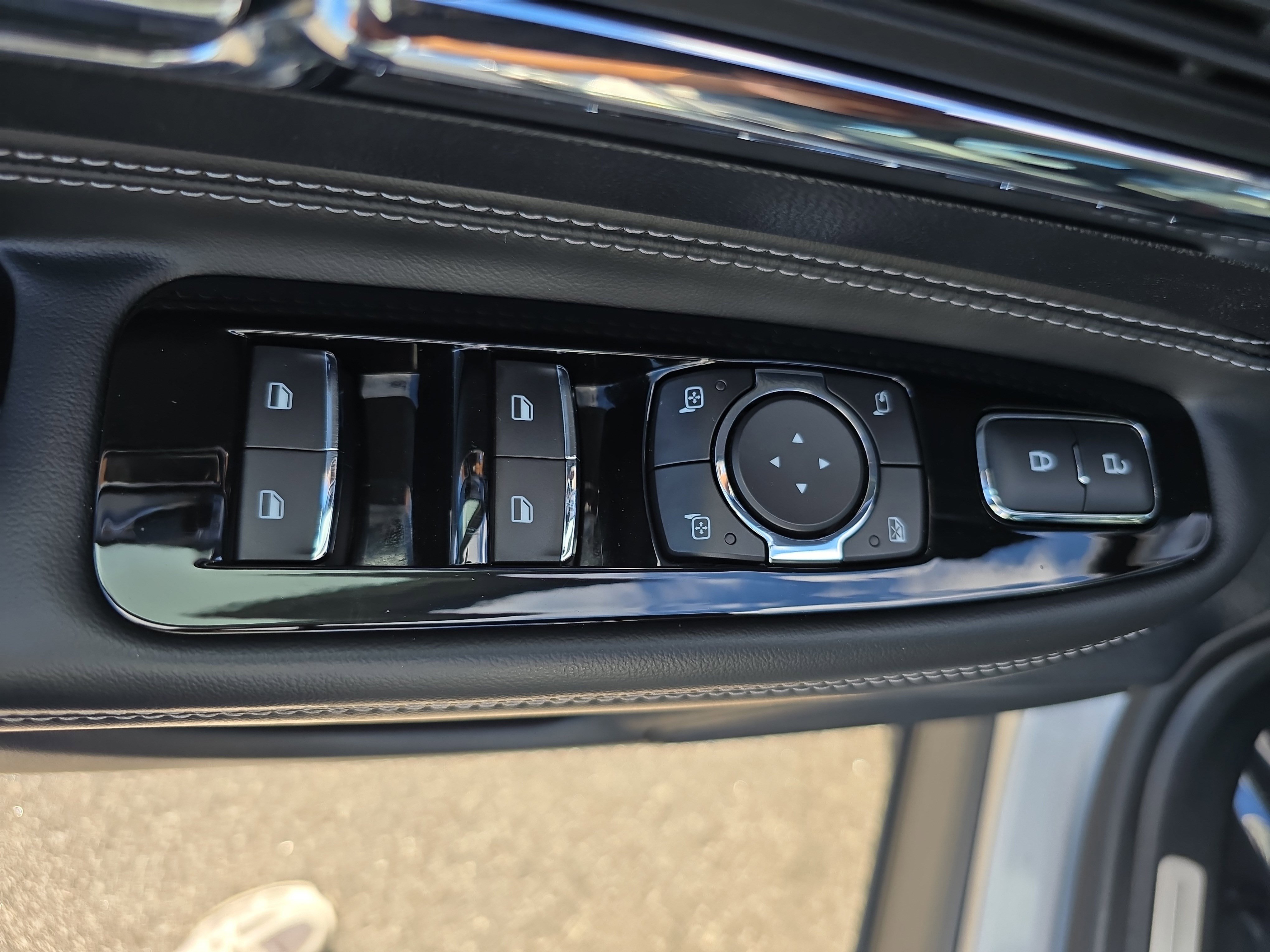 Used 2020 Lincoln Corsair AWD w/ Equipment Group 101A image 27