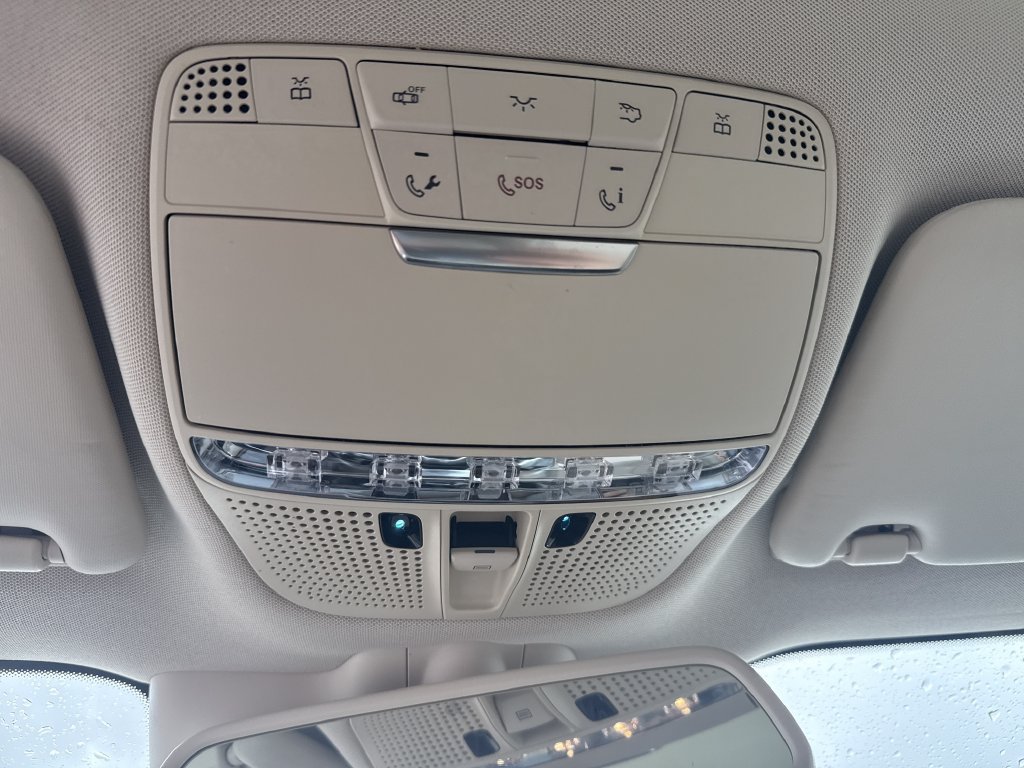 Used 2018 Mercedes-Benz GLC 300 4MATIC image 28