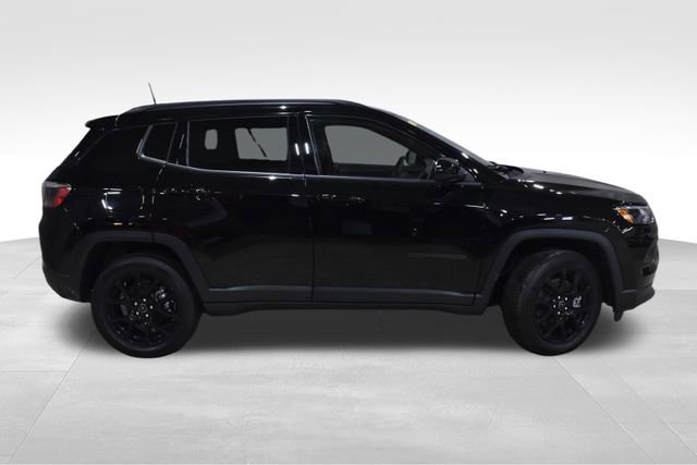 New 2026 Jeep Compass Latitude image 3