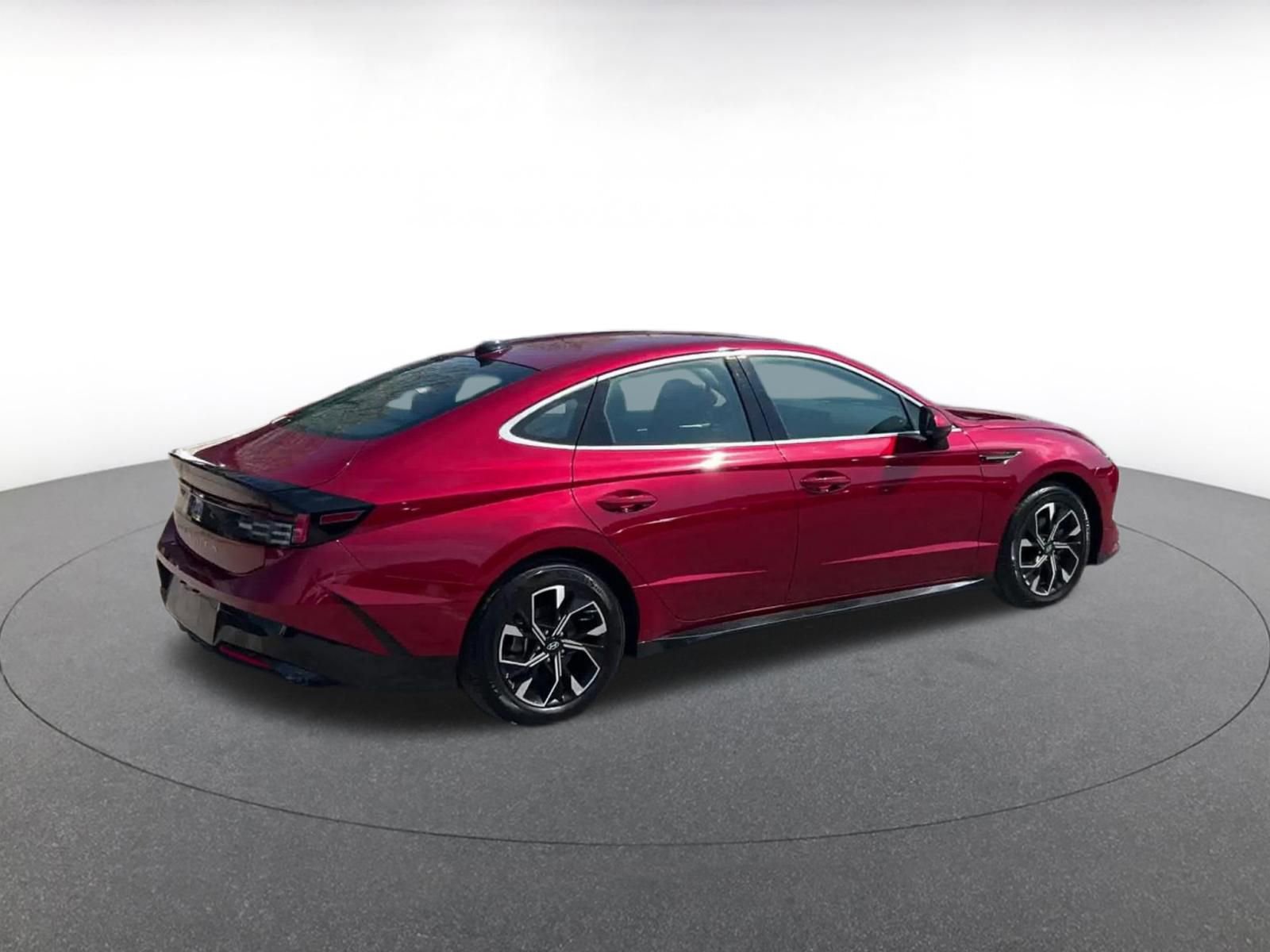 Used 2025 Hyundai Sonata SEL FWD image 15