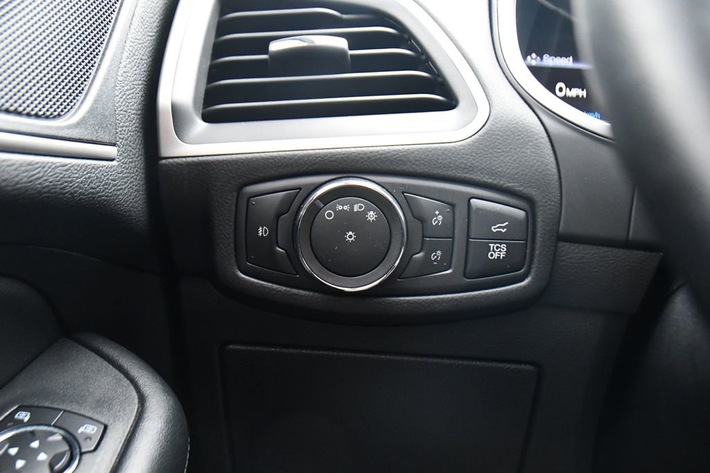 Used 2021 Ford Edge SEL w/ Convenience Package image 28