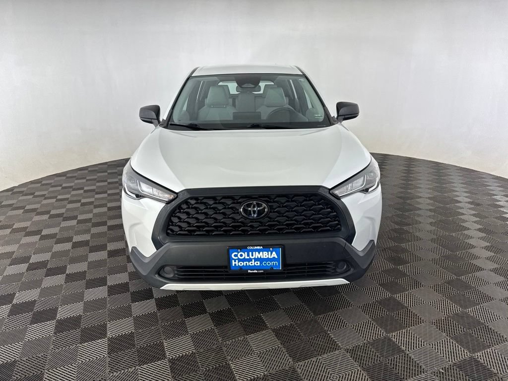 Used 2023 Toyota Corolla Cross L AWD/4WD image 2