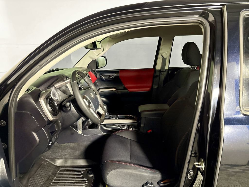 Used 2019 Toyota Tacoma SR5 image 11